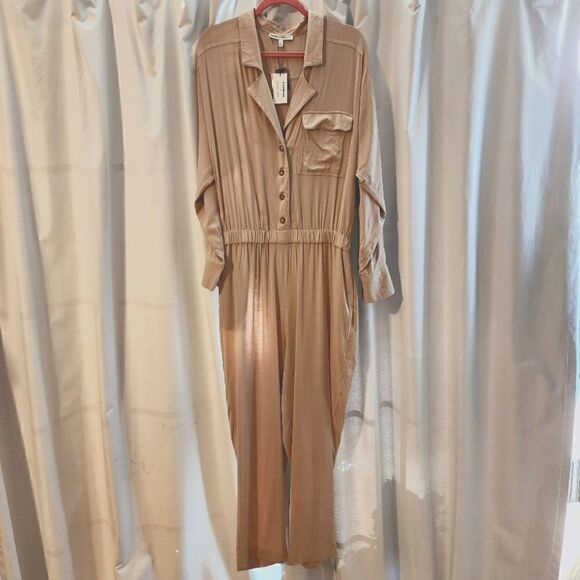 Express X Olivia Culpo Womens Khaki Jumpsuit Size Large NWT - Picture 2 of 14